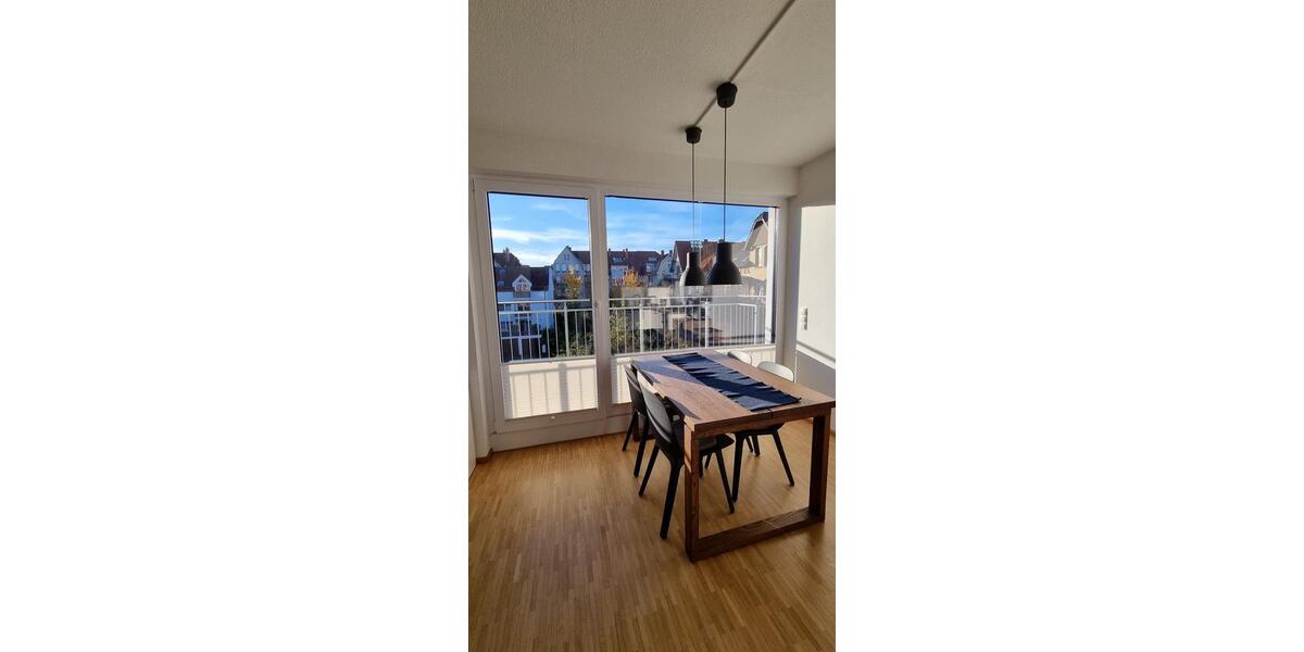 Zentrale und ruhige 2-Zi.-Wohnung, ab 1 Monat, voll möbliert 2 zimmer