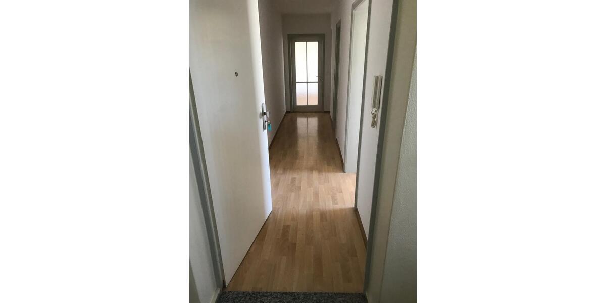 Etagenwohnung Mitterteich - 3 Zimmer, 75 m&sup2;, 420&euro; | Angebot:25603827