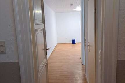 Wohnung Krefeld Krefeld-Mitte - 1 Zimmer, 31 m&sup2;, 350&euro; | Angebot:25152687