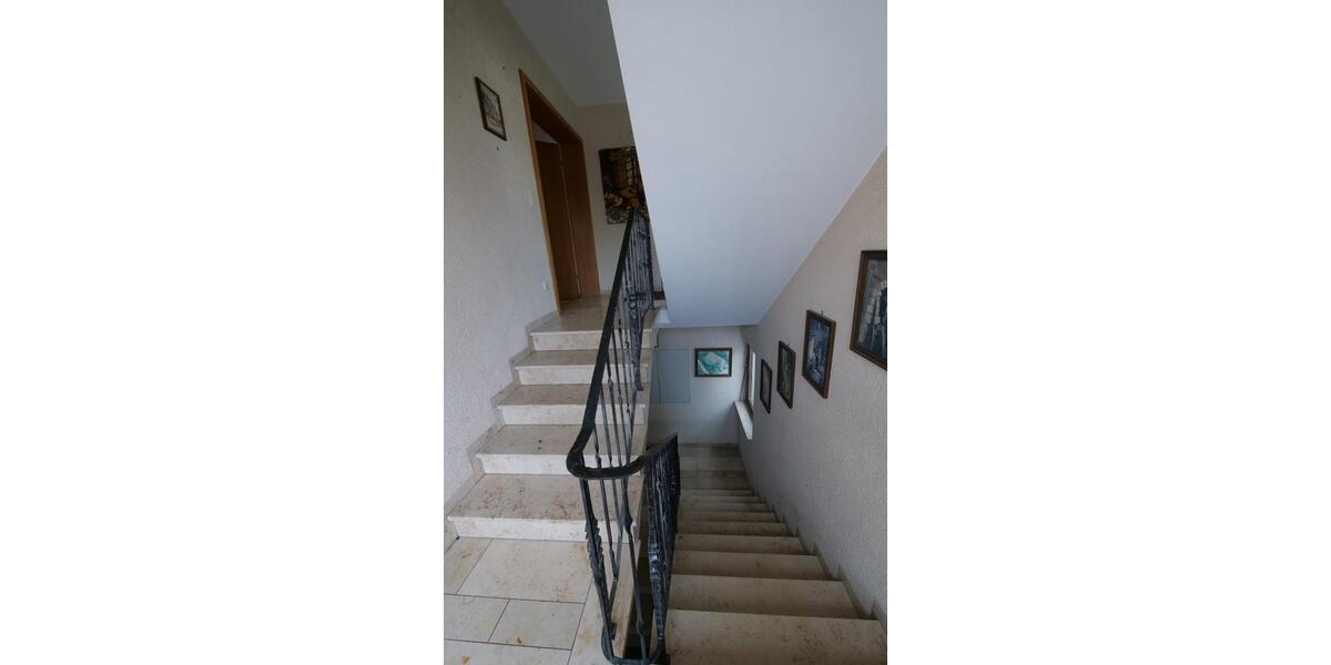 3,5 Zim. Wohnung, Einbauküche, Fußbodenheiz. HWR, Keller, Winterg 3.5 zimmer