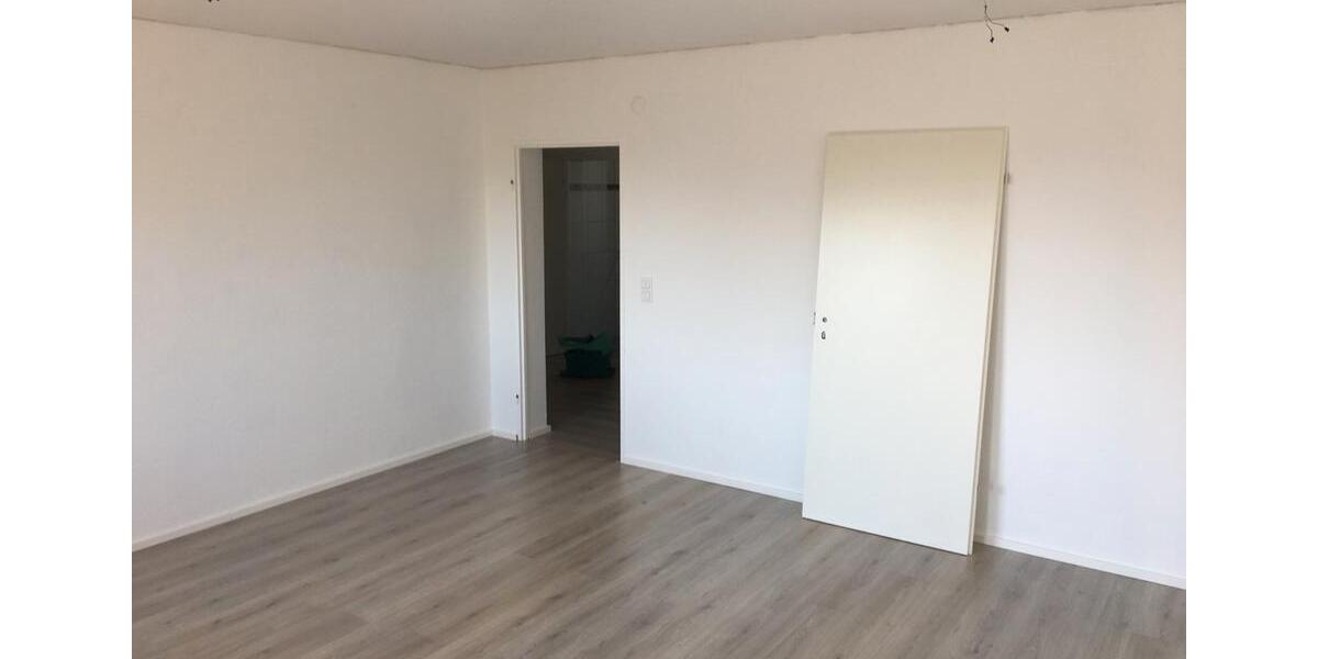 Etagenwohnung Felsberg - 3 Zimmer, 76 m&sup2;, 525&euro; | Angebot:25981873