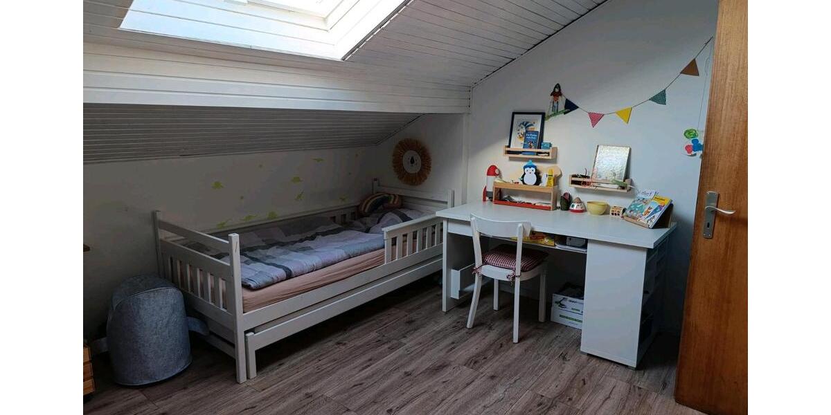 Einfamilienhaus Windhagen - 7 Zimmer, 180 m&sup2;, 1.600&euro; | Angebot:26271736