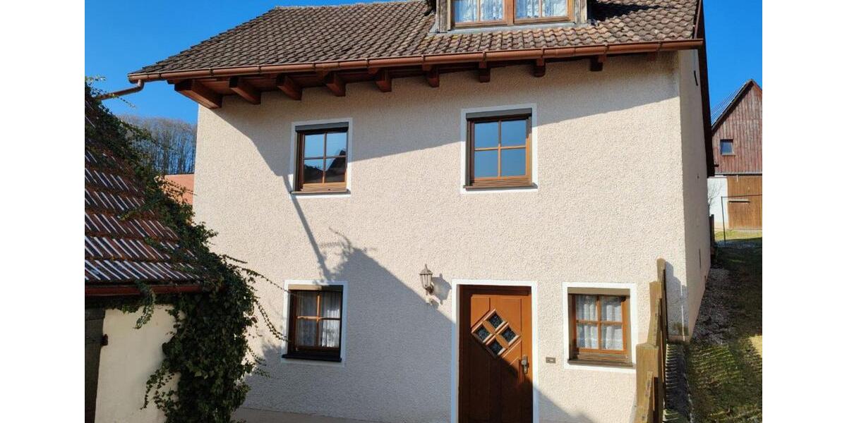 Einfamilienhaus Kirchensittenbach - 5 Zimmer, 122 m&sup2;, 1.220&euro; | Angebot:24351129