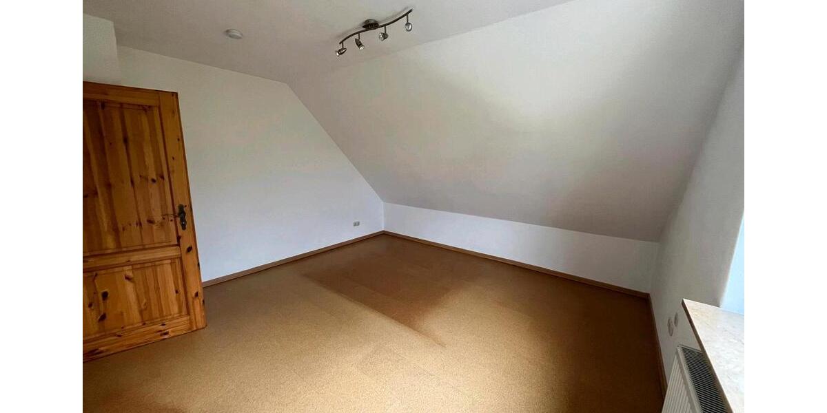Dachgeschoßwohnung Ascheberg (Holstein) - 3 Zimmer, 60 m&sup2;, 600&euro; | Angebot:26648372