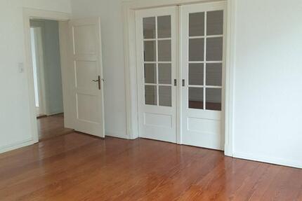 Wohnung Flensburg - 4 Zimmer, 92 m&sup2;, 830&euro; | Angebot:25229574