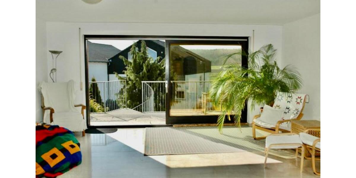 Looking for a House near Stuttgart? Schönes Reihenmittelhaus 6 zimmer