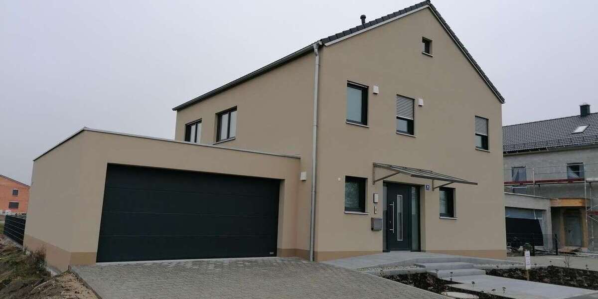 Haus zum Mieten in Abensberg 2.200 € 186 m² 6 zimmer