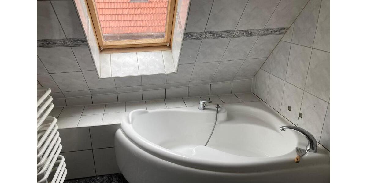 Maisonettenwohnung Hettstedt - 4 Zimmer, 140 m&sup2;, 695&euro; | Angebot:26556945