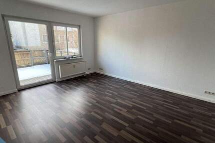 frisch renovierte EG 2 Raumwohnung 2 zimmer