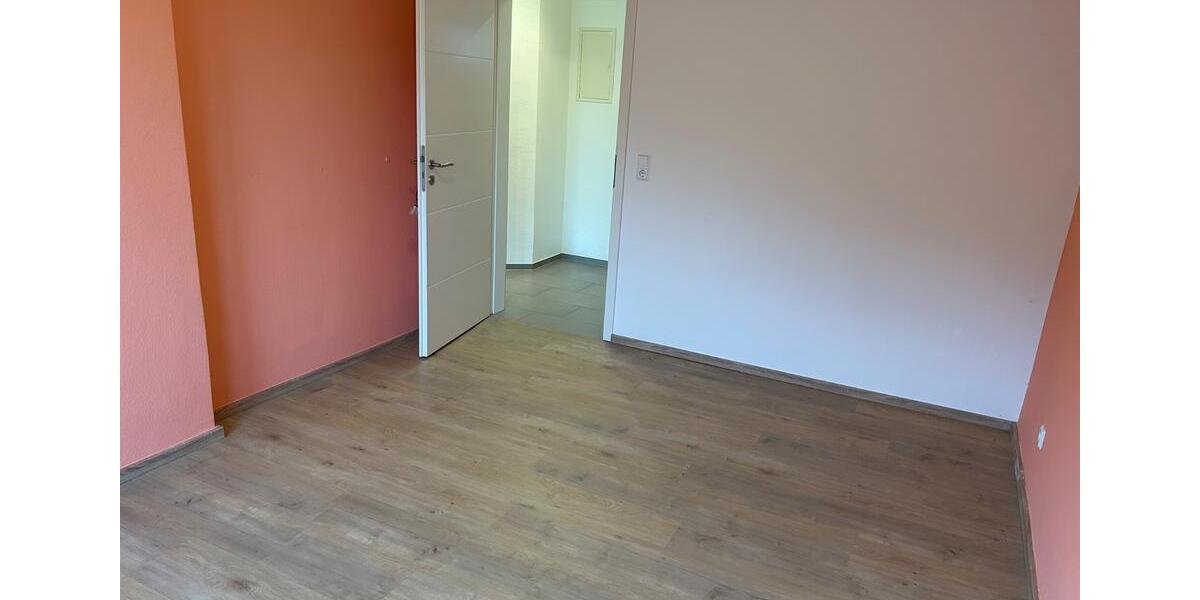 Terrassenwohnung Mettendorf - 3 Zimmer, 65 m&sup2;, 720&euro; | Angebot:26642424