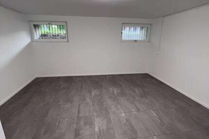 Halle in Karlsfeld 290 € 25 m² zimmer