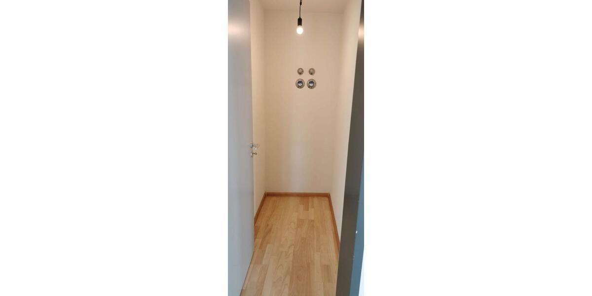 Etagenwohnung Lörrach - 4 Zimmer, 144 m&sup2;, 1.950&euro; | Angebot:26577763