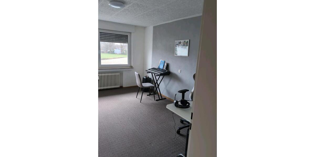 Etagenwohnung Aachen Eilendorf - 3 Zimmer, 13 m&sup2;, 600&euro; | Angebot:26598013