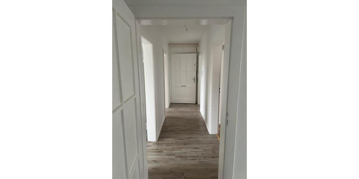 Dachgeschoßwohnung Helmstedt - 3 Zimmer, 60 m&sup2;, 650&euro; | Angebot:26636505