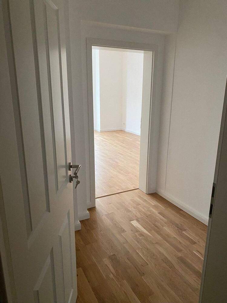 * EBK* Heinrich-Schütz-Str. 14*