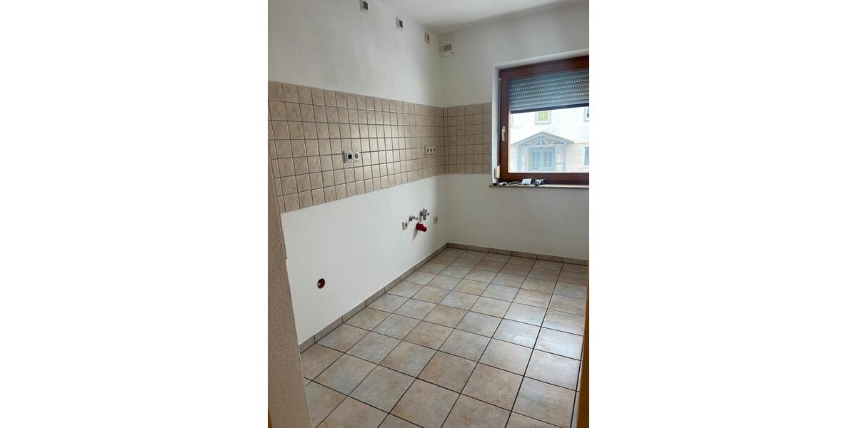 Etagenwohnung Deggendorf - 4 Zimmer, 90 m&sup2;, 720&euro; | Angebot:26247651