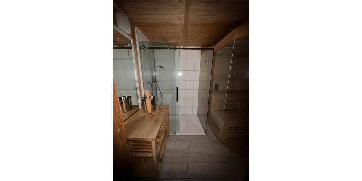 Doppelhaushälfte Püttlingen - 4 Zimmer, 230 m&sup2;, 1.830&euro; | Angebot:26299543