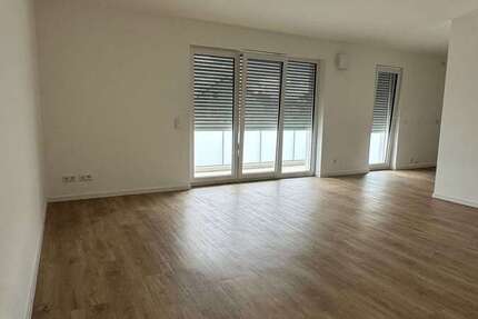 Wohnung Ingolstadt Nordost - 3 Zimmer, 84 m&sup2;, 1.300&euro; | Angebot:26737708