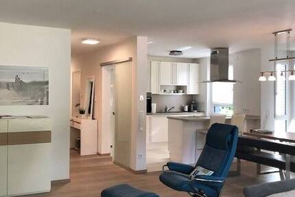 3,5 Zimmer-Designer-Wohnung möbliert in Top-Lage von Friedrichshafen 3 zimmer