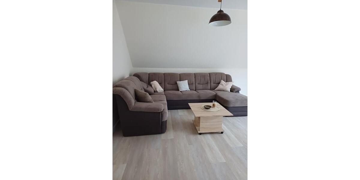 Dachgeschoßwohnung Cloppenburg - 3 Zimmer, 99 m&sup2;, 85&euro; | Angebot:22789465
