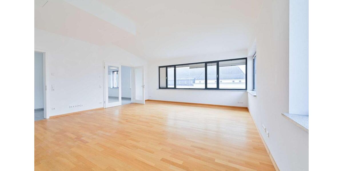 Einfamilienhaus Chemnitz - 4 Zimmer, 165 m&sup2;, 1.450&euro; | Angebot:25806578