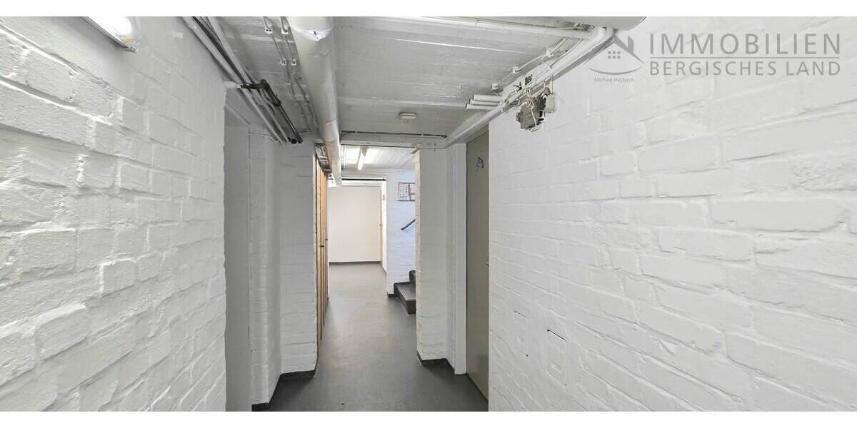 Etagenwohnung Hückeswagen Innenstadt - 2 Zimmer, 50 m&sup2;, 350&euro; | Angebot:26741536