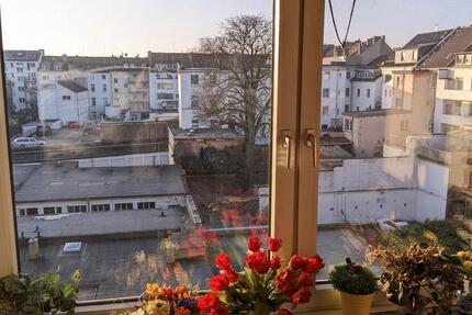 Wohnung Düsseldorf Stadtmitte - 4 Zimmer, 94 m&sup2;, 1.128&euro; | Angebot:25180582