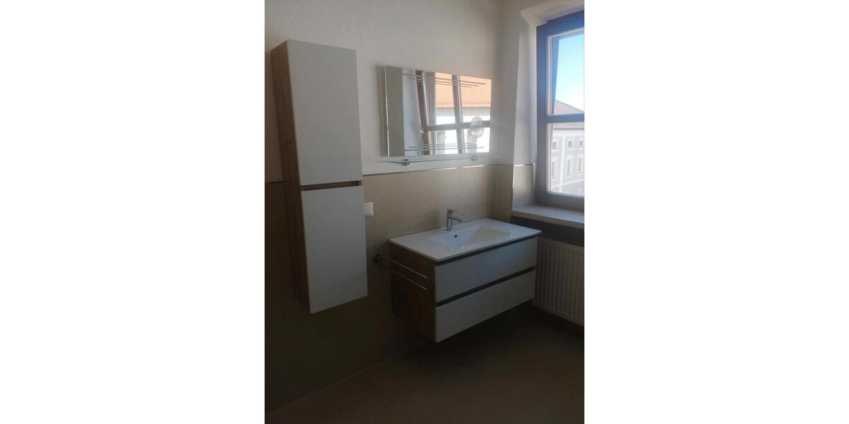 Etagenwohnung Egglham - 2 Zimmer, 60 m&sup2;, 670&euro; | Angebot:26380411