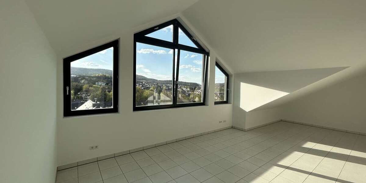 Etagenwohnung Niedernhausen - 3 Zimmer, 115 m&sup2;, 1.250&euro; | Angebot:24702264