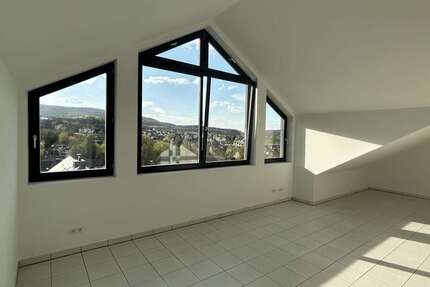 Wohnung Niedernhausen - 3 Zimmer, 115 m&sup2;, 1.250&euro; | Angebot:24702264