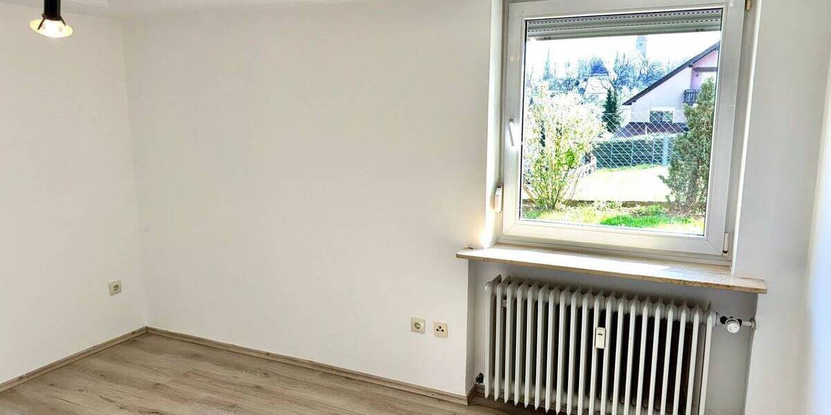 Etagenwohnung Veitsbronn - 2 Zimmer, 42 m&sup2;, 400&euro; | Angebot:26246628