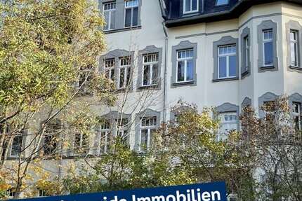 Ab 01.11. frei - stilvolle Wohnung mit Balkon und Tageslicht-Bad im 2. Obergeschoss! 3 zimmer