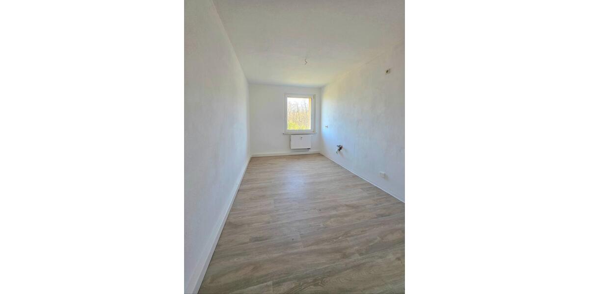 Etagenwohnung Lauta - 2 Zimmer, 47 m&sup2;, 300&euro; | Angebot:25839941