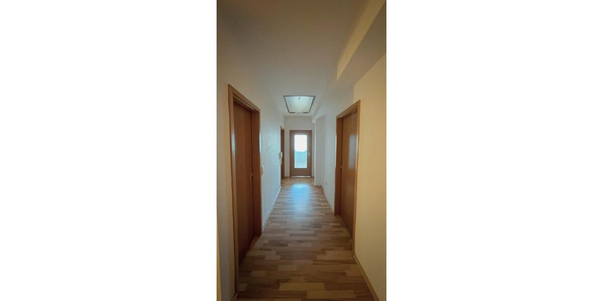 Dachgeschoßwohnung Volkmarsen - 4 Zimmer, 103 m&sup2;, 650&euro; | Angebot:26221973