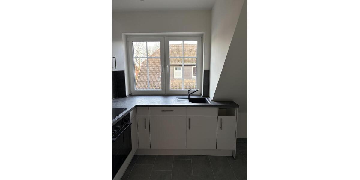 Dachgeschoßwohnung Brackel - 4 Zimmer, 95 m&sup2;, 1.470&euro; | Angebot:23766383