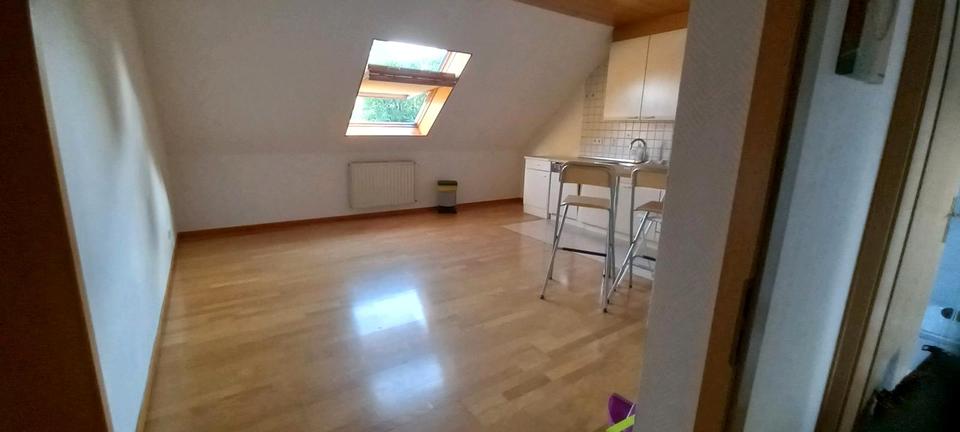 Dachgeschoßwohnung Saarwellingen - 2 Zimmer, 60 m&sup2;, 620&euro; | Angebot:26635861