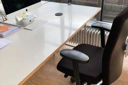 Heller Schreibtischplatz im Darmstädter Martinsviertel - Terrasse & WLAN zimmer