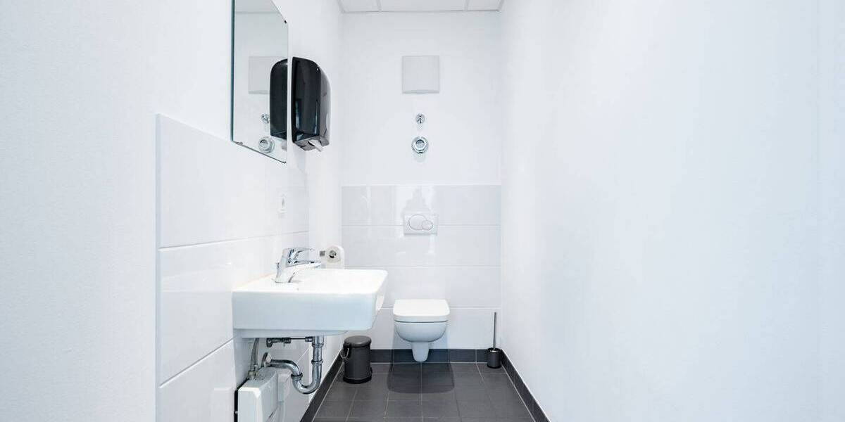 Gewerbeobjekt Würzburg Frauenland - 4 Zimmer, 150 m&sup2;, 1.718&euro; | Angebot:25682356