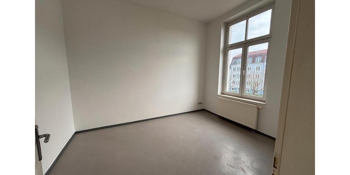 Etagenwohnung Greifswald - 3 Zimmer, 92 m&sup2;, 920&euro; | Angebot:26489172