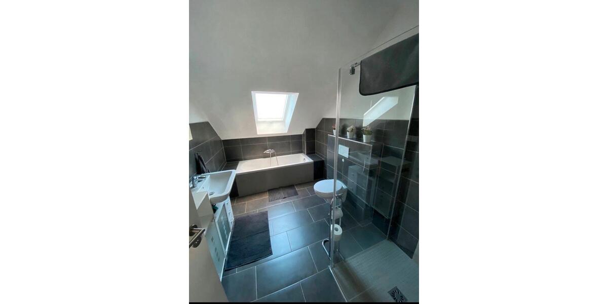 Kurzzeitvermietung möblierter Zimmer 3 zimmer