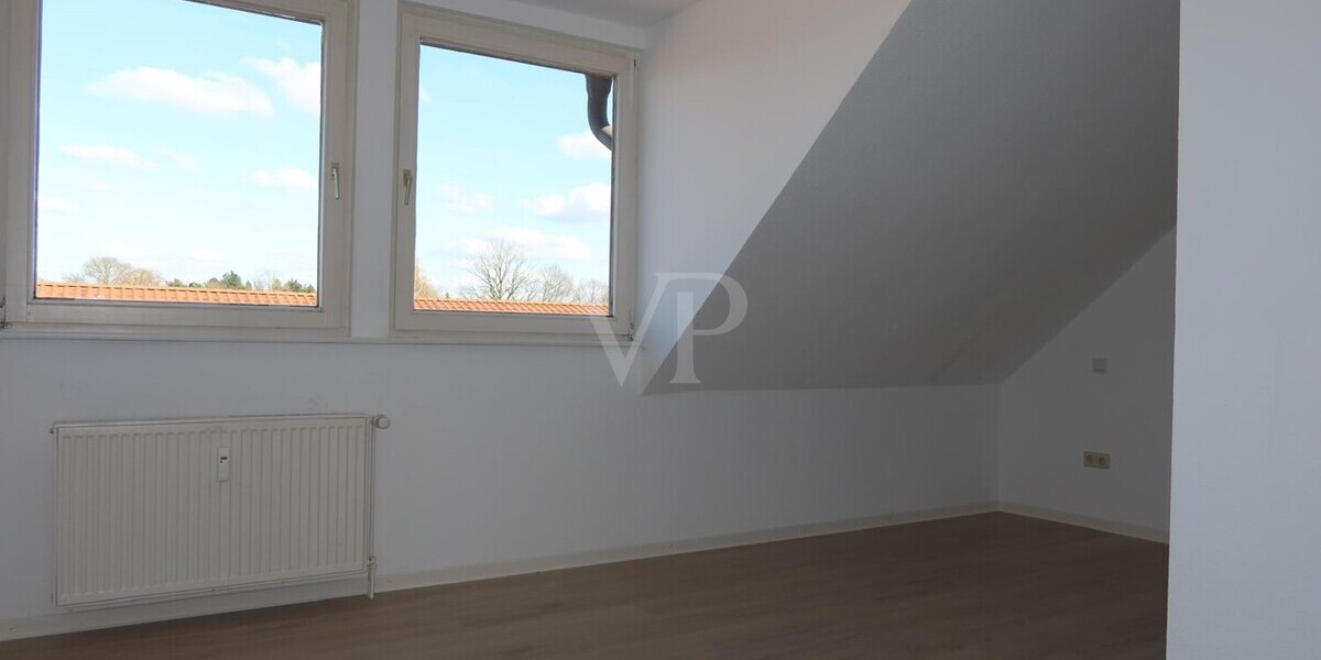 Frisch renovierte 3-Zimmer-Wohnung mit Einbauküche - Dachgeschoßwohnung Emsbüren | Angebot:26943003