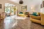 2-Zimmerwohnung mit 103 qm, Wintergarten, Terrasse, Gartensauna + Pool, BadWc, Küche, Wlan, TV, Waschmaschine, Trockner und Parkplatz zimmer