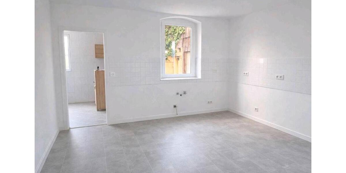 Erdgeschoßwohnung Feilitzsch - 4 Zimmer, 95 m&sup2;, 600&euro; | Angebot:25755037