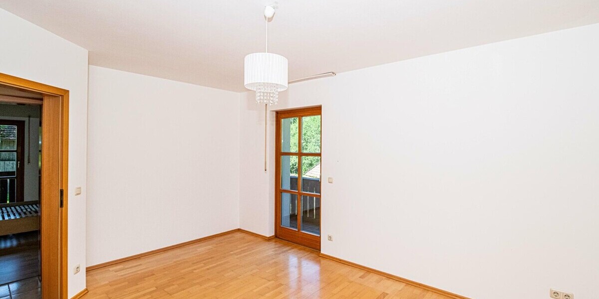 Lichtdurchflutetes Zuhause mit zwei Balkonen und viel Raumgefühl - Etagenwohnung Waldmünchen / Geigant Geigant | Angebot:26837319