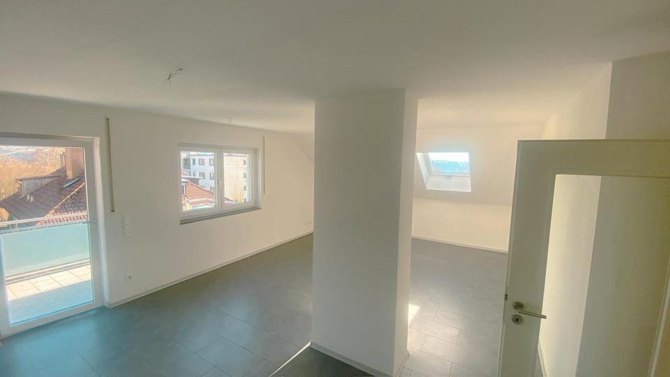Dachgeschoßwohnung Passau Maierhof - 3 Zimmer, 93 m&sup2;, 875&euro; | Angebot:26418703