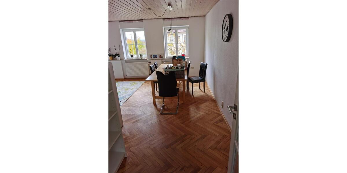 Doppelhaushälfte Rottweil - 7 Zimmer, 132 m&sup2;, 1.550&euro; | Angebot:24333134