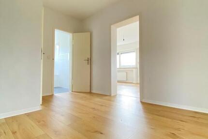 *** Top renoviert *** 3-Zimmer-DG Apartment in Marl-Drewer *** 2 Balkone *** zimmer