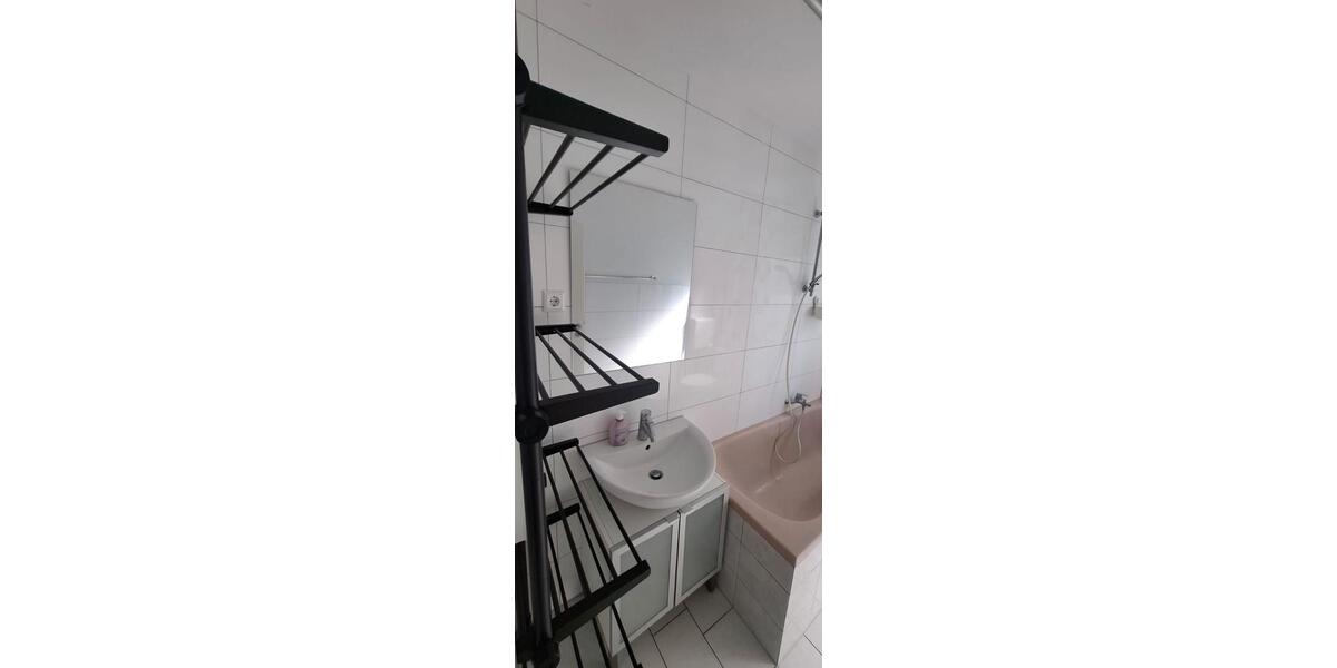 Wohnen auf Zeit Karlsruhe Hagsfeld - 1 Zimmer, 9 m&sup2;, 400&euro; | Angebot:25120868