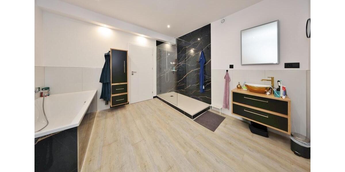 Erdgeschoßwohnung Wilhelmshaven Altengroden - 4 Zimmer, 96 m&sup2;, 850&euro; | Angebot:26598439