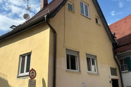Wohnung Nördlingen - 3 Zimmer, 75 m&sup2;, 750&euro; | Angebot:25141825